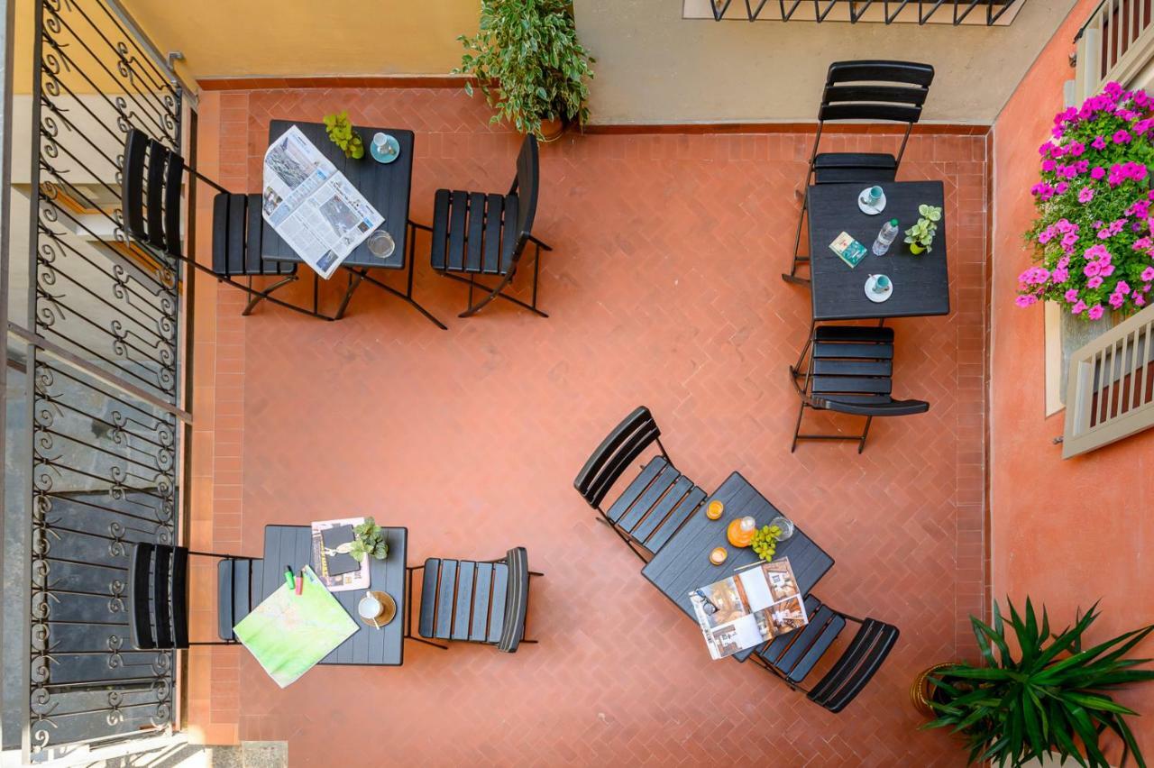 B&B Antica Residenza Centro Storico Tirano Eksteriør billede