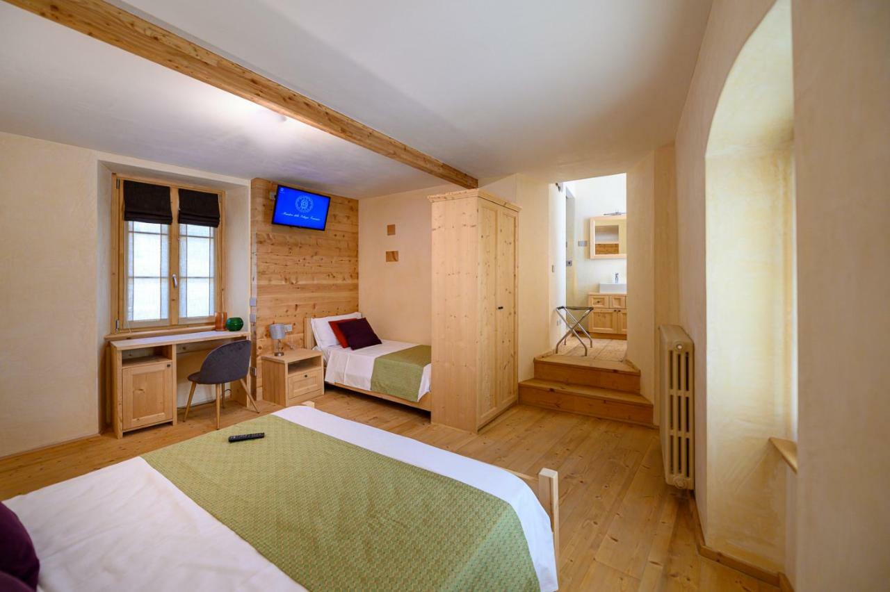 B&B Antica Residenza Centro Storico Tirano Eksteriør billede